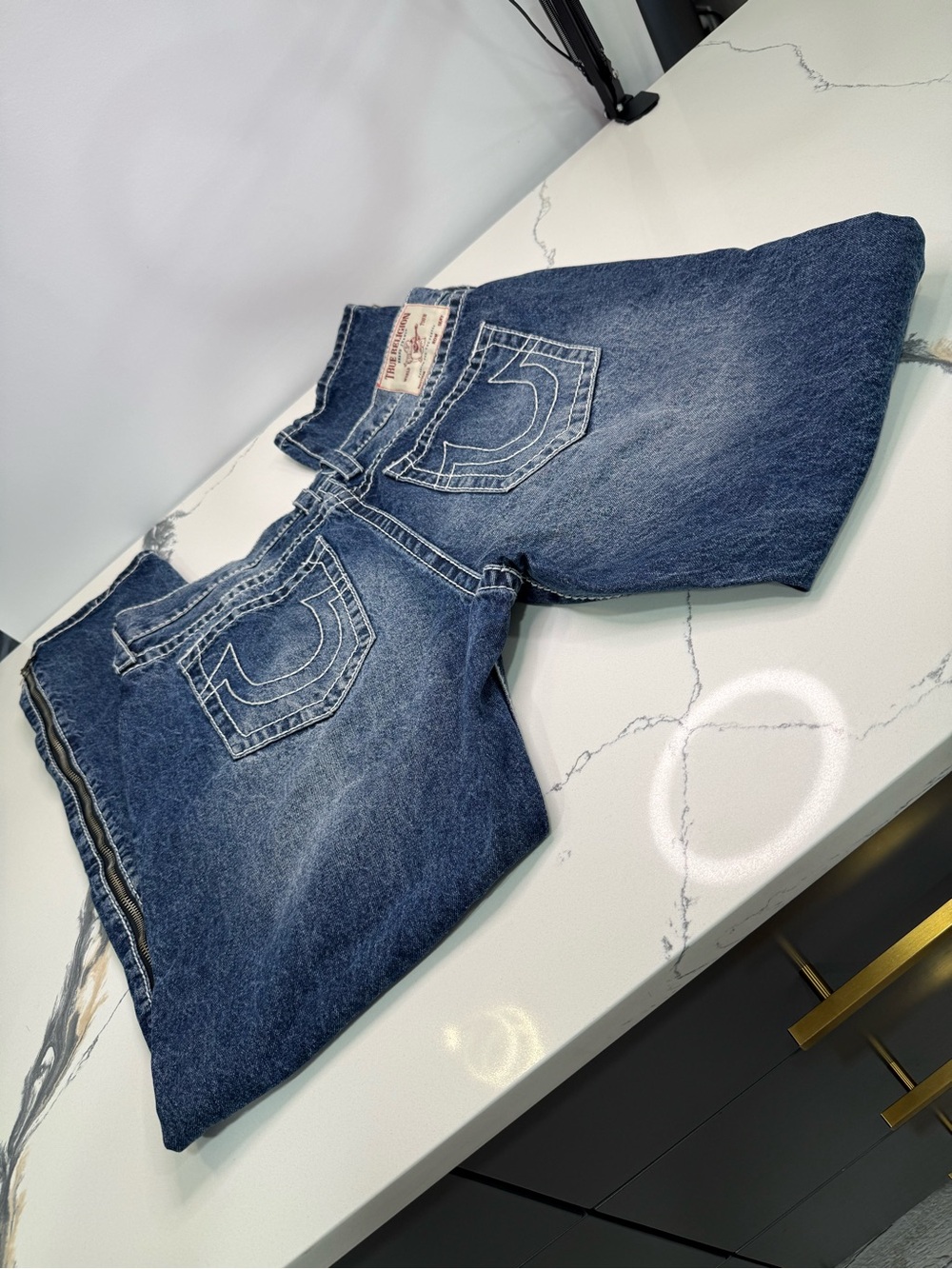 True Religion Ricky Big T Arch Logo Relaxed Straight Men’s Size 38